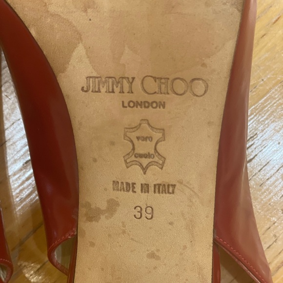 JIMMY CHOO Red Patent Leather Peep Toe Sling Back Pumps Gold Heel Sz 39 US 9 - Picture 12 of 13